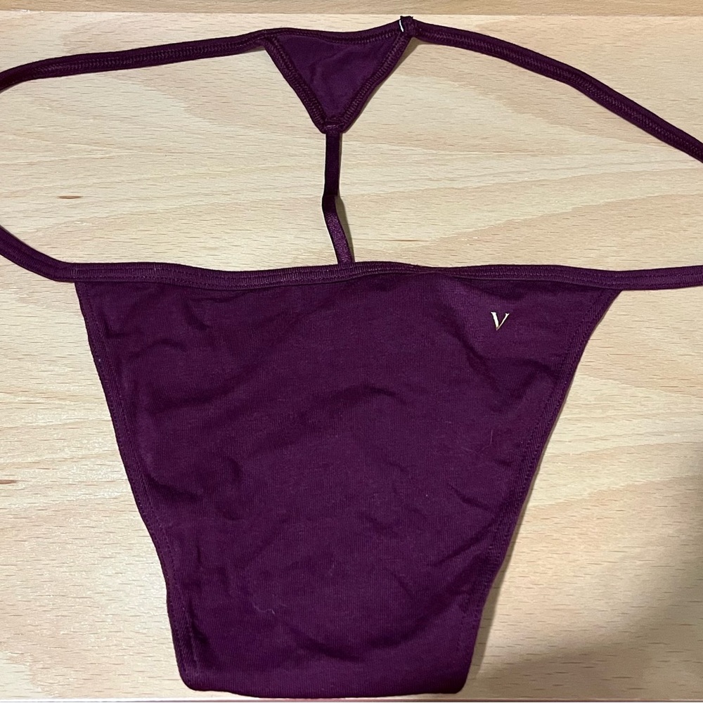 Victoria’s Secret & Pink Set of 2 XXL V-string things NWT